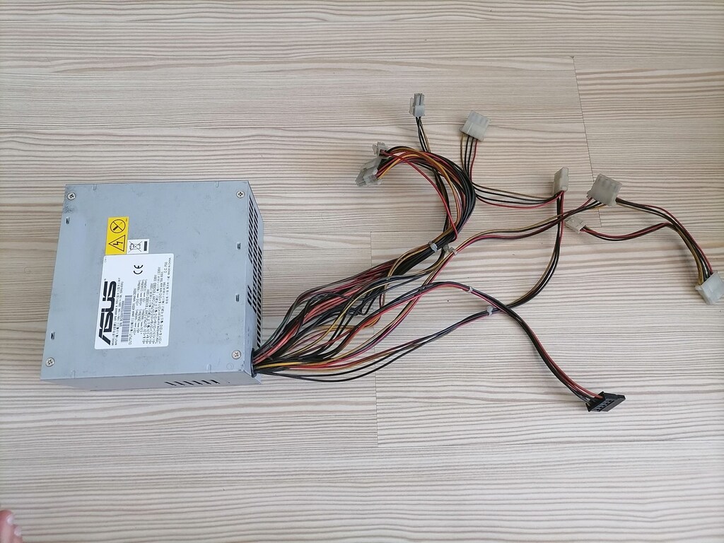 Asus Güç Kaynağı 230V - 6