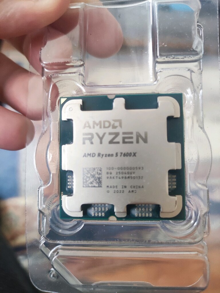 Ryzen 5 7600X TRAY İşlemci - 2