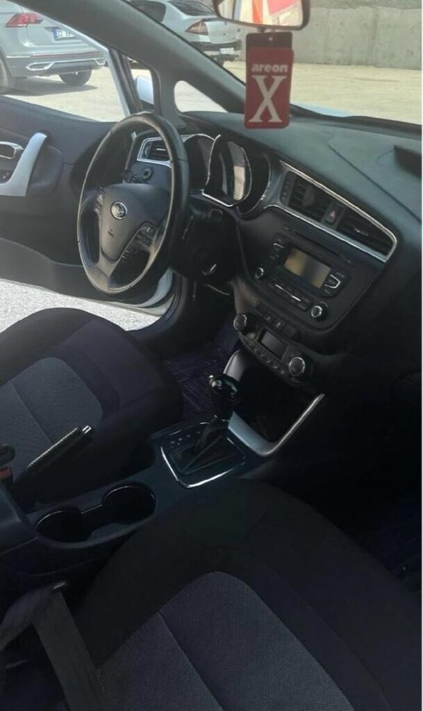 Kia Ceed otomatik - 11