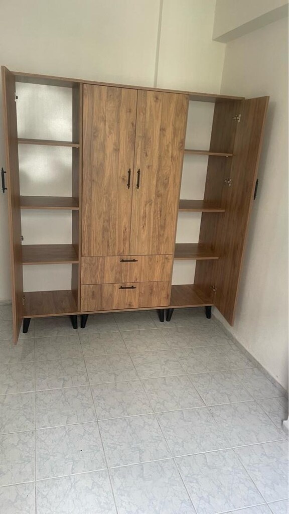 4 kapaklı elbise dolabı - 7