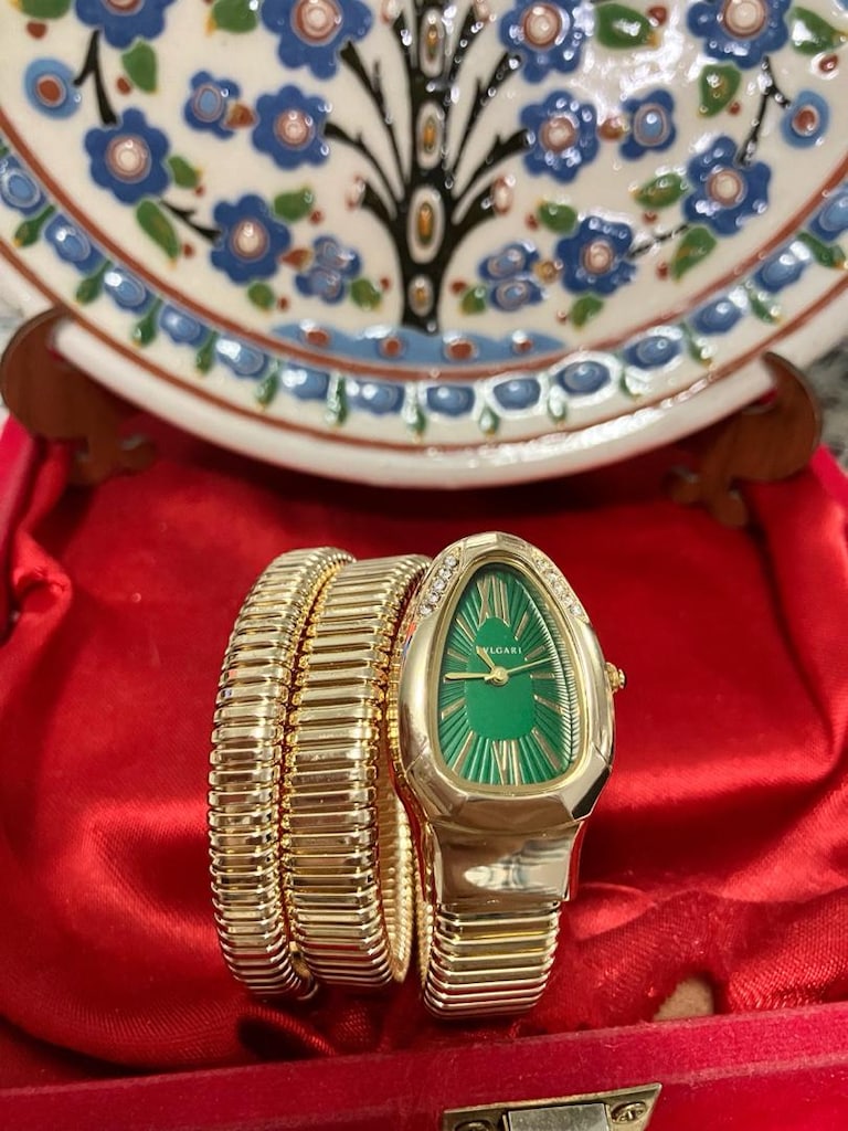 Bvlgari Yeşil Kadranlı Altın Tonlu yılan kordon kadın saat - 2
