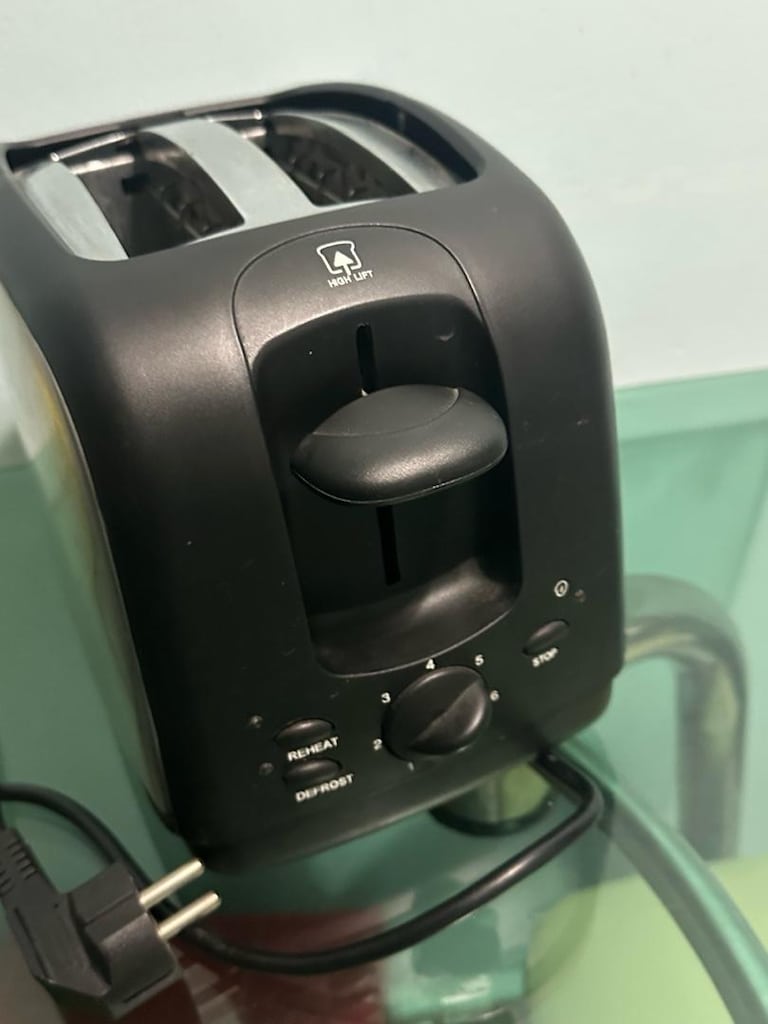 Beko Temiz Ve Çalışır Durumda Ekmek Kızartma Makinesi - 2