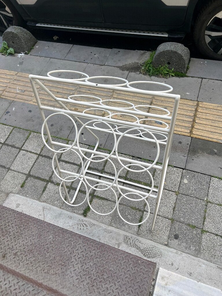 Metal çiçeklik ve diğer stant - 3