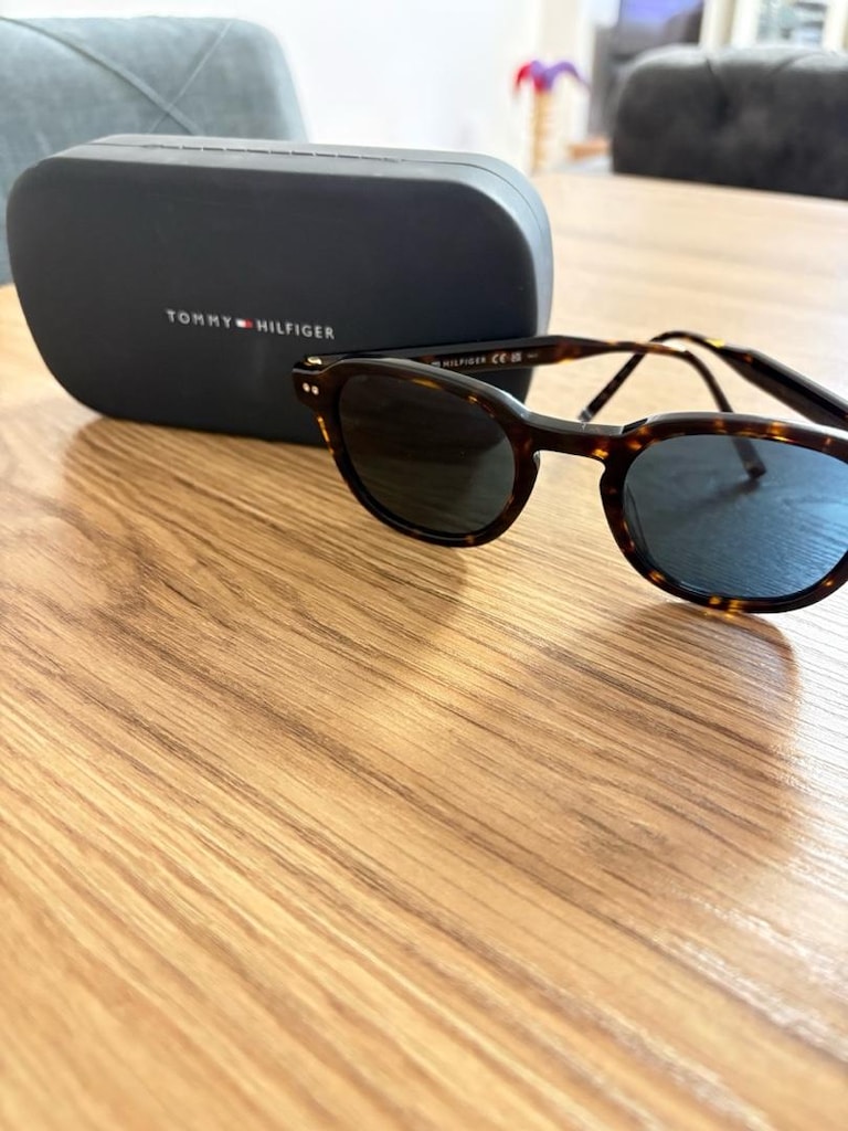 Tommy Hilfiger Leopar Desenli Güneş Gözlüğü