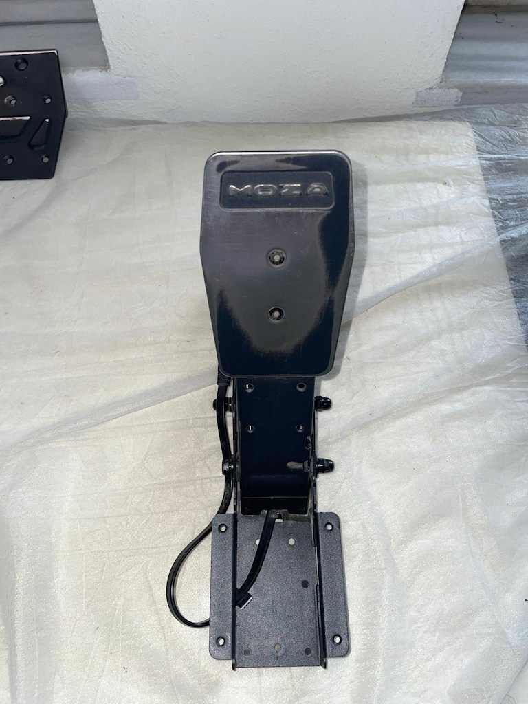 Moza R3 Direct Drive Direksiyon Seti + Debriyaj Pedalı + th8 - 11