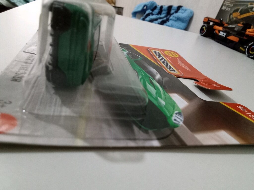 hasarsız Aston Martin - 3