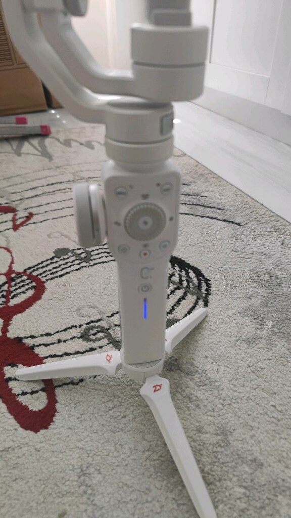 Gimbal Zhiyun Smooth 4 - 4