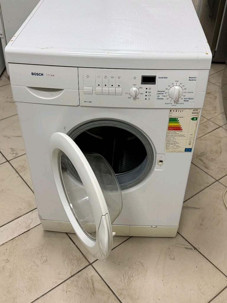 Bosch marka 6 kiloluk çamaşır makinası tertemiz ve sağlam çalışıyor se - 2