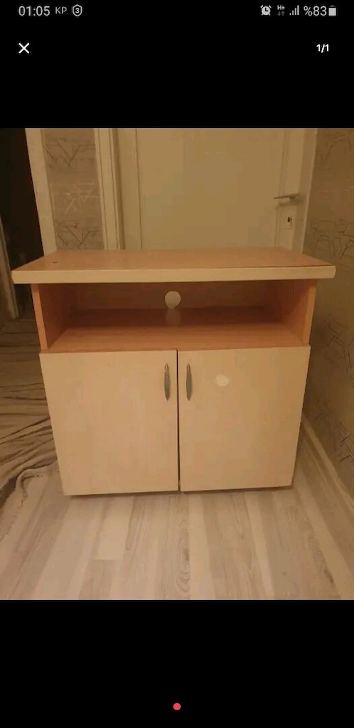 calisma masasi ve cok amacli dolap