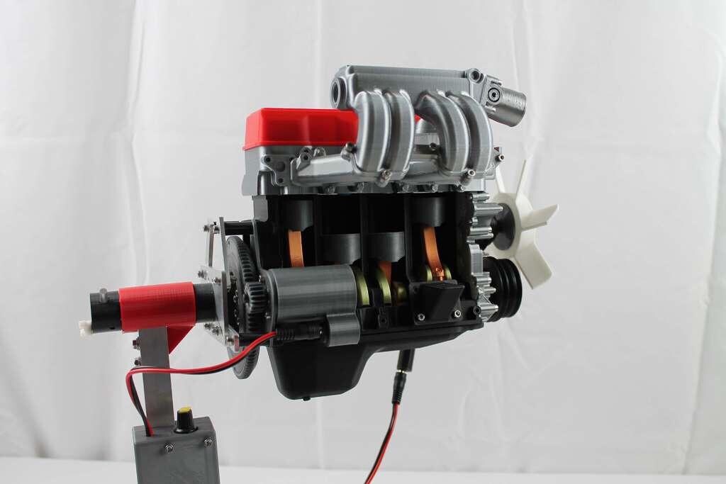 Diecast Motor Modeli 4 Pistonlu Hareketli - 2