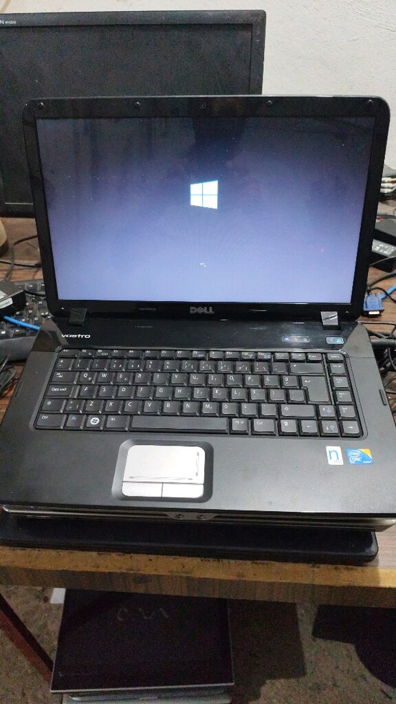Dell leptop özellikleri Fotoda Mevcut - 4