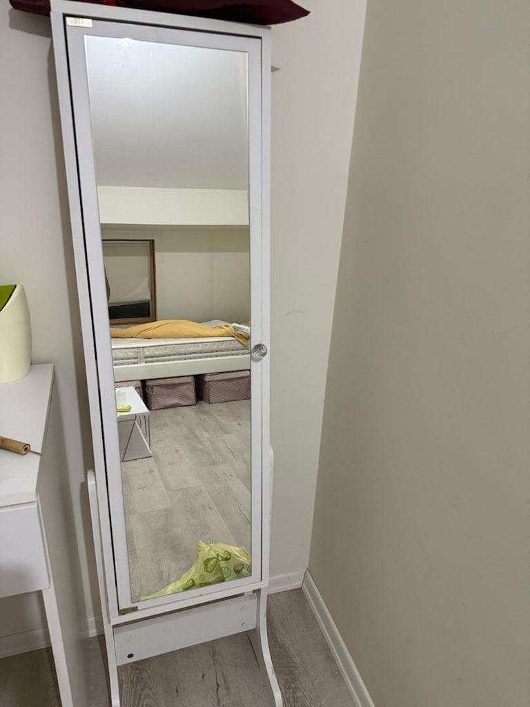 Boy Aynalı Takı Dolabı + Makyaj Masası + Tabure | Çok Amaçlı - 2