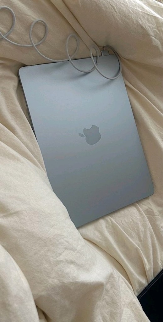 MacBook Air M4 16 GB 256 GB SSD 15.3" MW1L3TU/A Gece Yarısı - 2