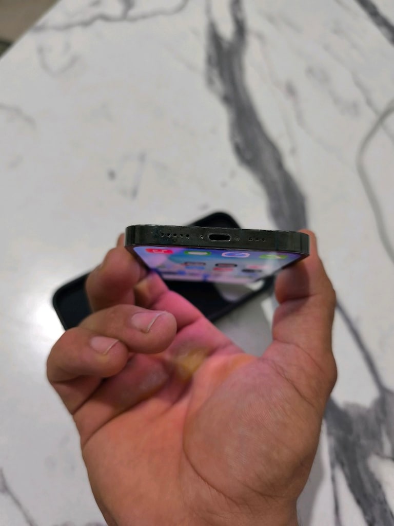 iPhone 13 pro ful orjinal deyisen yok pil 75 günü rahat çıkarıyor 25 - 4