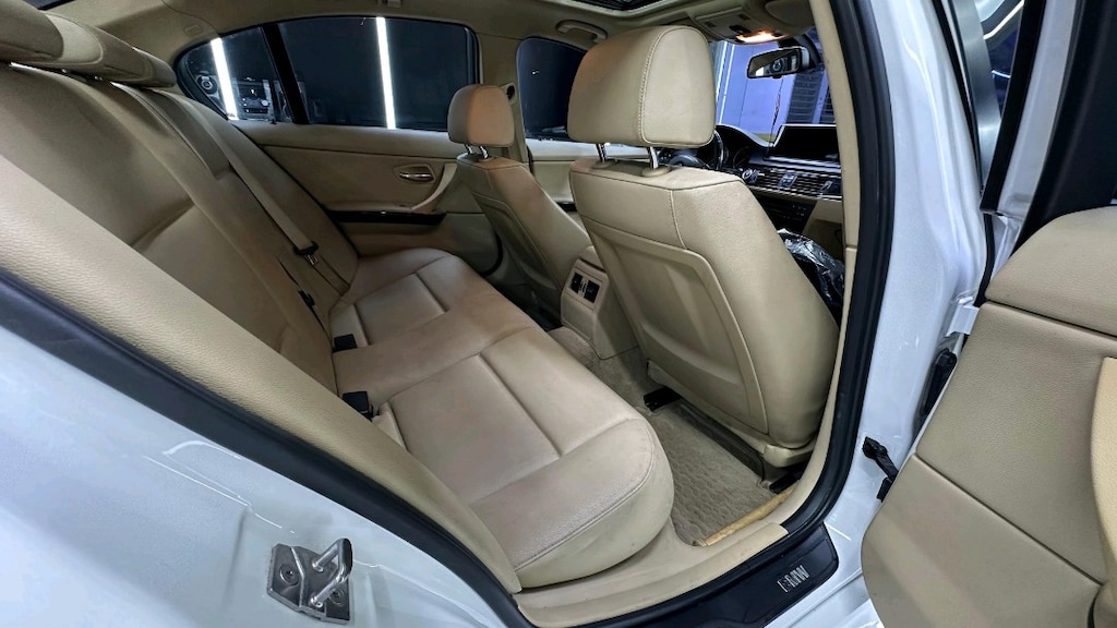 Sahibinden Temiz BMW 3.20D - 9