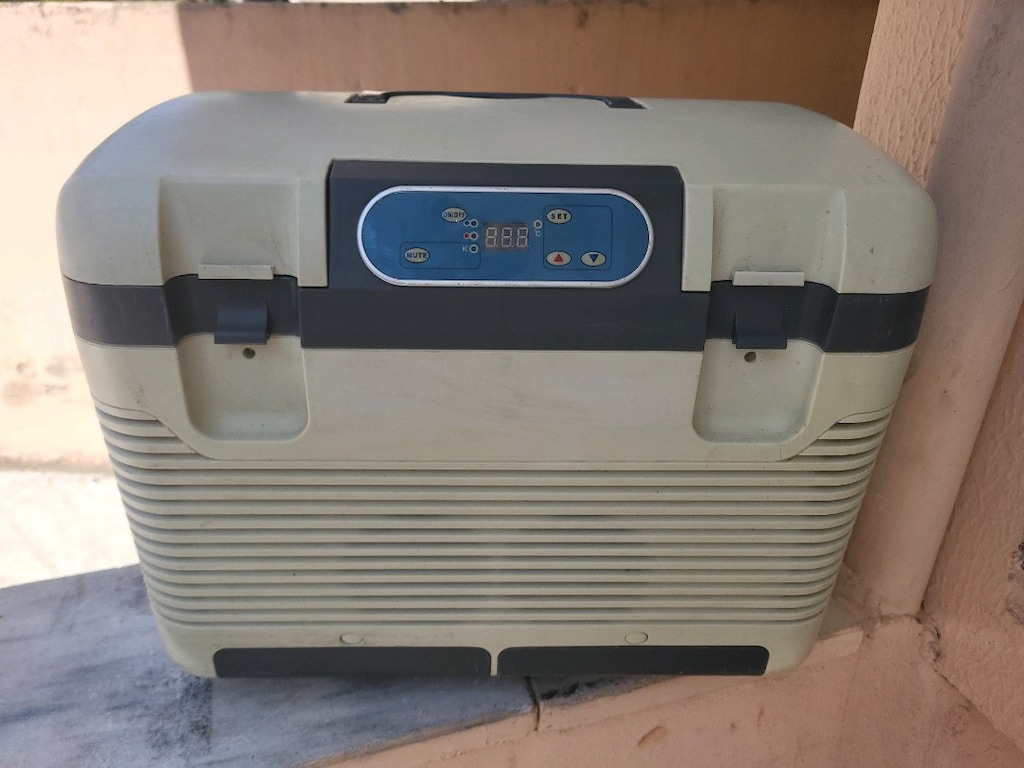 ARAÇ İÇİN YAT TEKNE İÇİN 12 VOLT 24 VOLT MİNİ BUZDOLABI. MARKA İGLO - 7