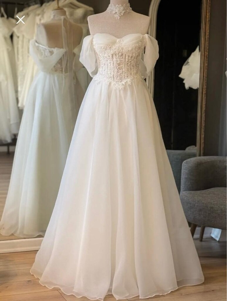 Gelinlik (1 kez kullanıldı, S/36 beden 1.50-1.58 boy aralığı ölçü)
