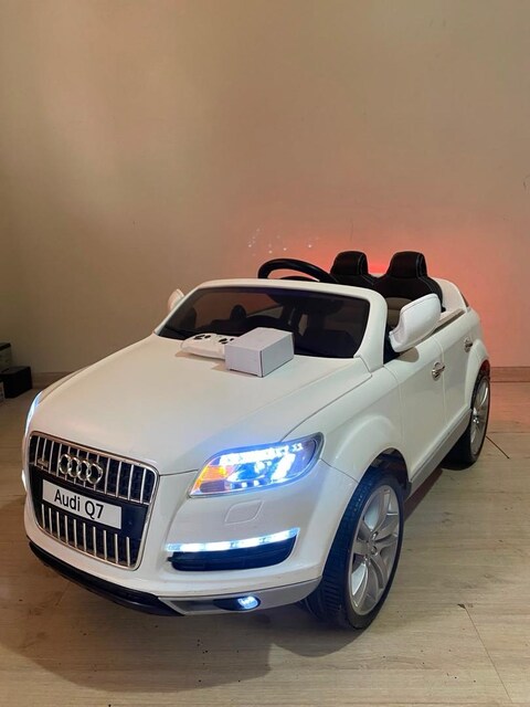 AUDİ Q7 **LİSANSLI** Akülü Araba
