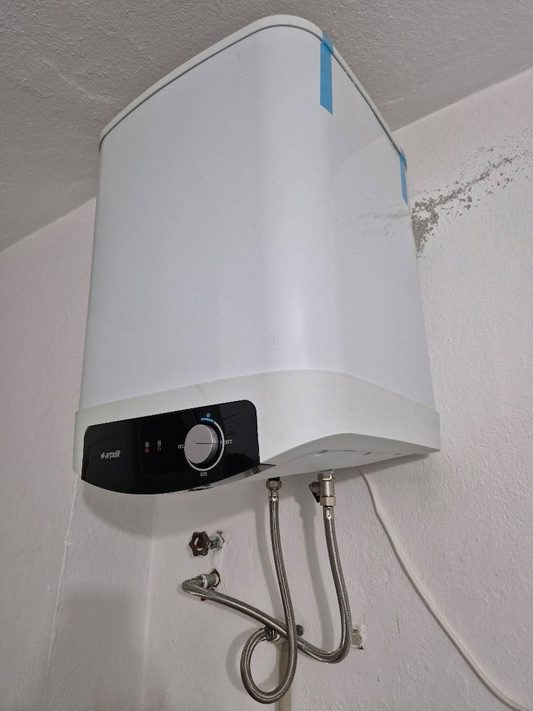 Arçelik T 7350 B 50 Litre Termosifon