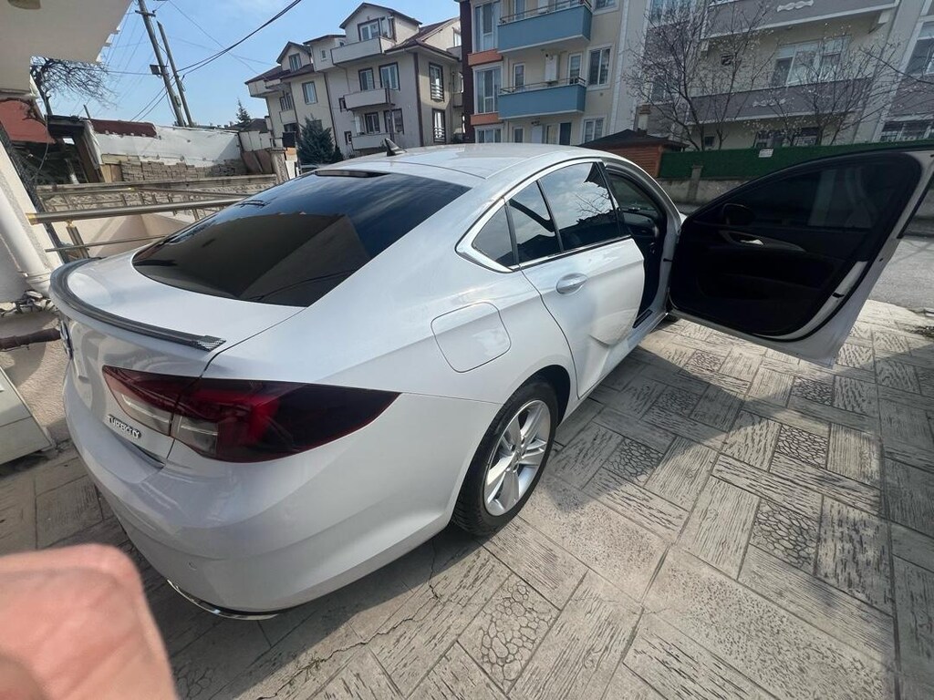 Opel insignia grandsport 2020 model 1.6 cdti - 2