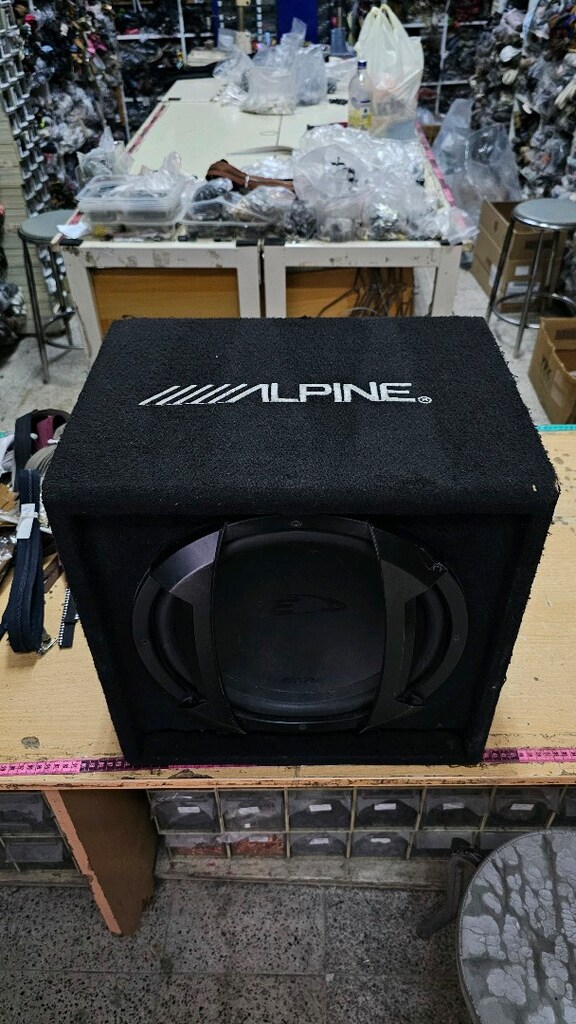 Alpıne Subwoofer 600 Rms - 4