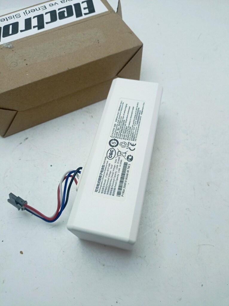Robot Süpürge 14.4volt pili - 2