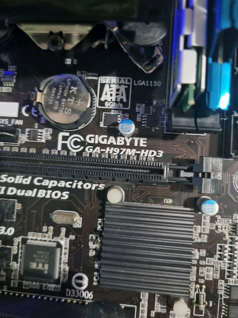 satılık h81 anakart i7 4790 işlemci 8+8 16 gb rem - 3