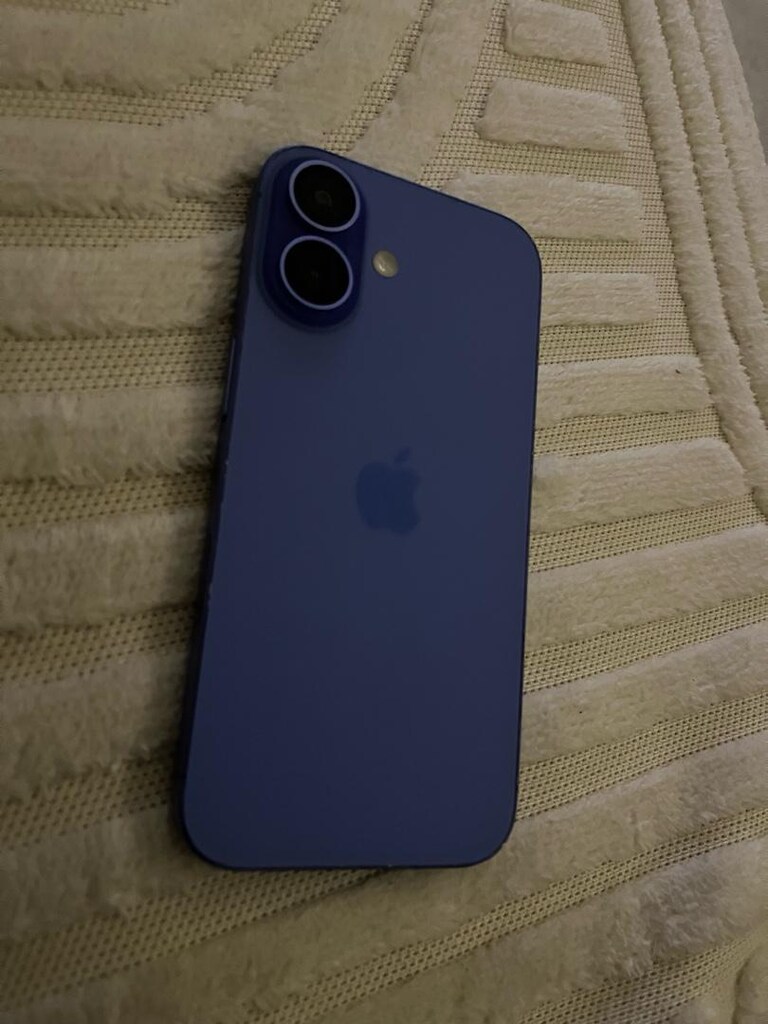 iPhone 16 - 2