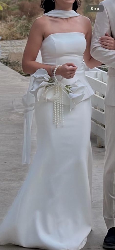 Straplez Beyaz Nişan Nikah Elbisesi - 2
