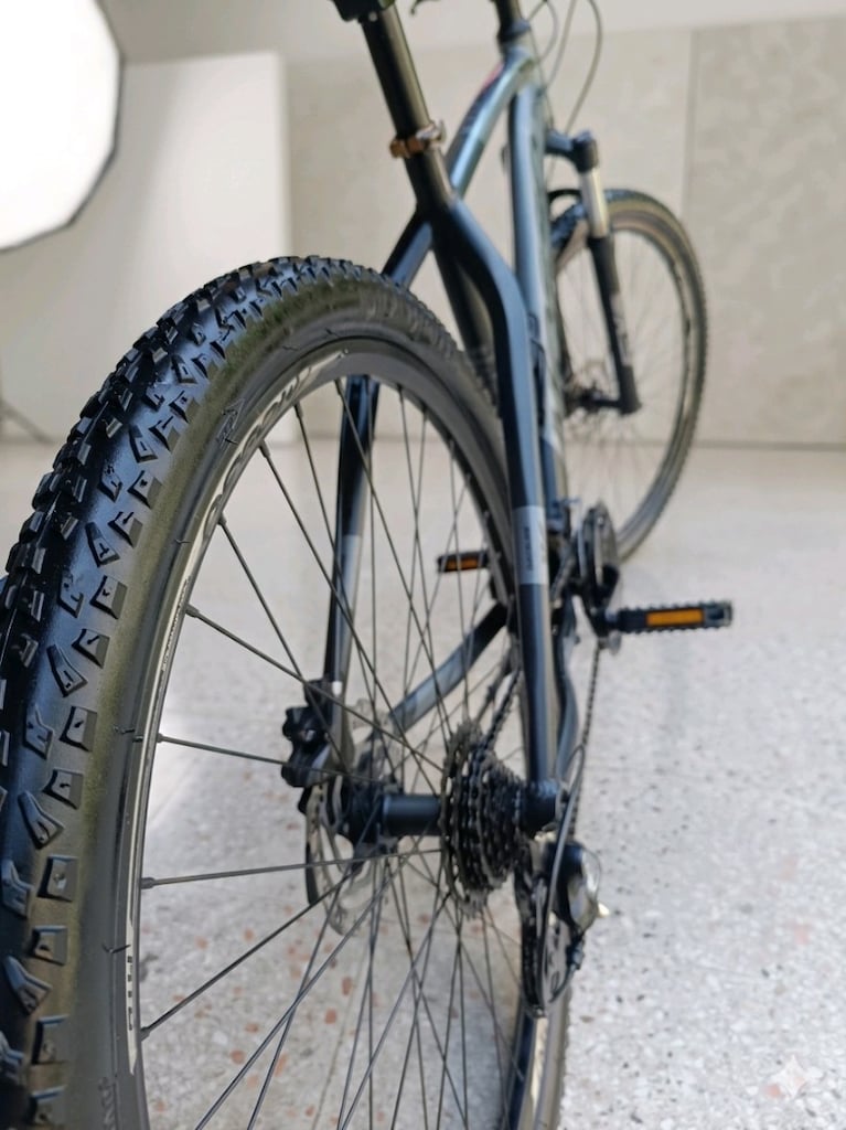 Teker 29. Shimano Altus 24 hız. Hidrolik. Kilitli amortisör. Faturalı. - 2