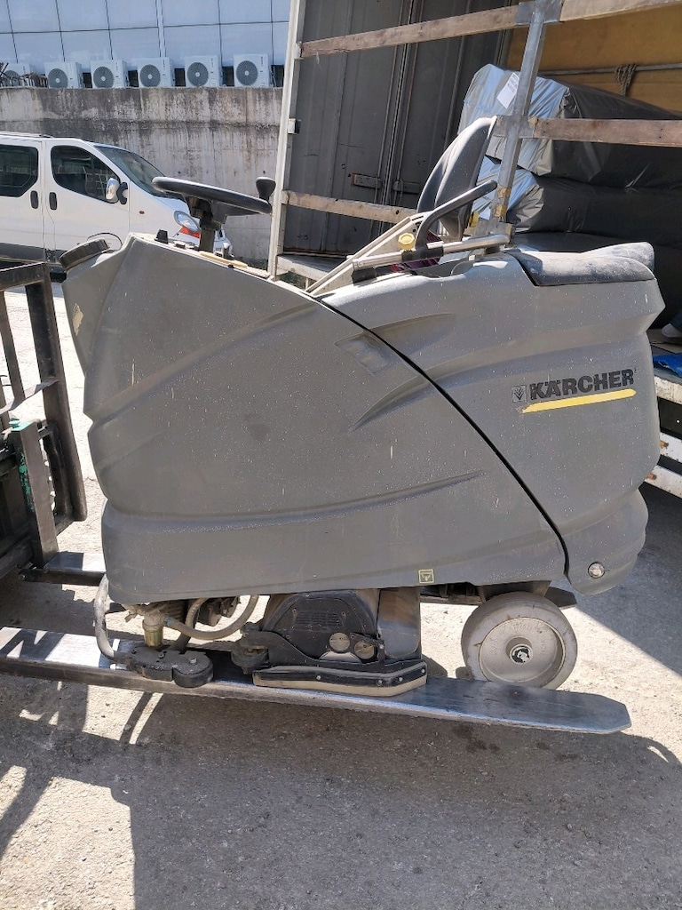 karcher binicili iç alan zemin temizleme makinesi B 140 modeli açıklam - 6