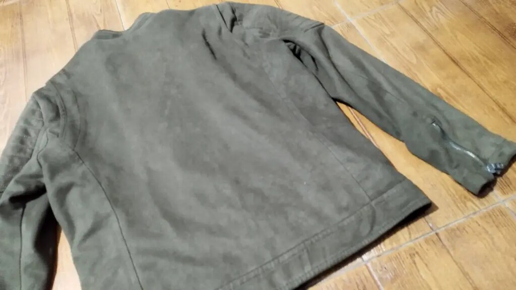 Süet mont..L yazıyor lakin SM bedendir..Aynısının kırmızı, bej, taba - 3
