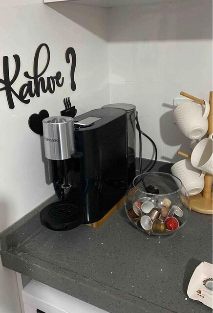nespresso sıfır gibi 1 kez kullanıldı