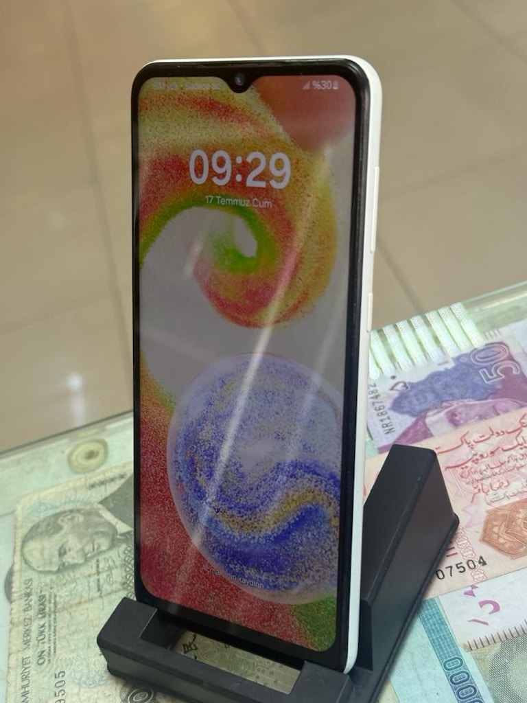 Samsung A04 128/4gb - 7