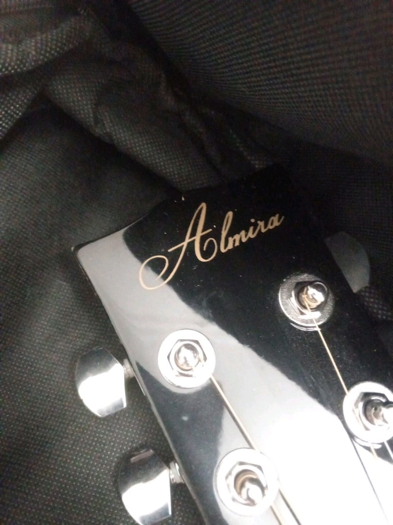 Almira Akustik Gitar + Kılıf | Temiz | Acil Satılık - 2