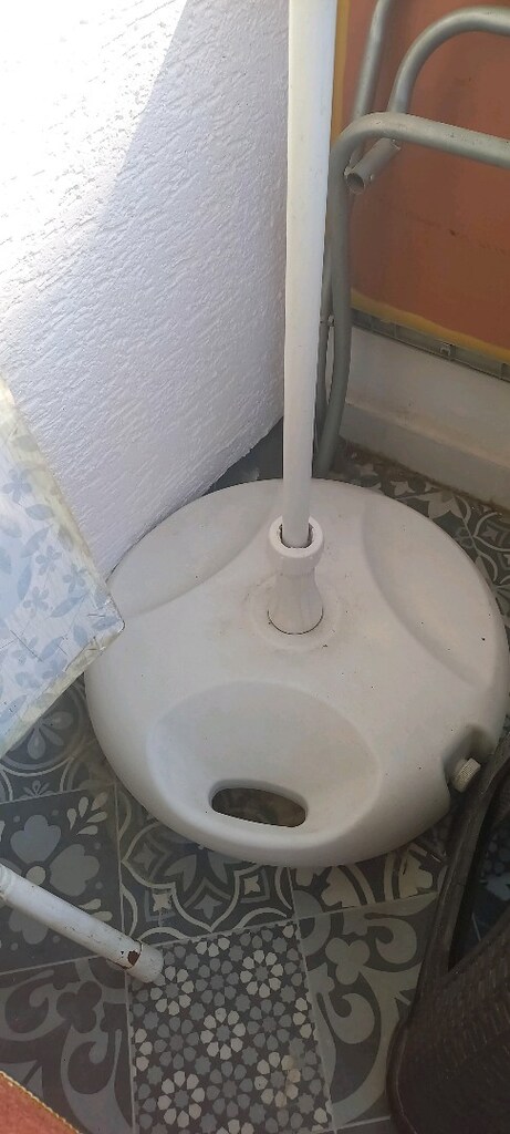 balkon şemsiyesi ve bidonu - 2