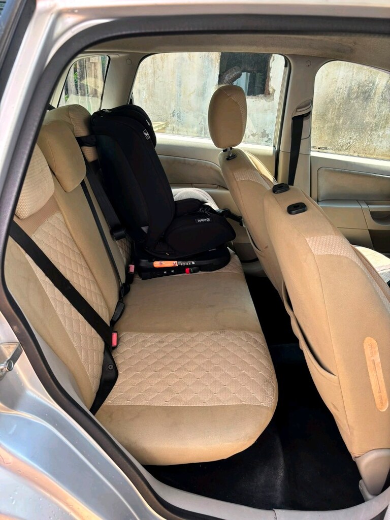 Sahibinden saf benzinli düşük km - 6