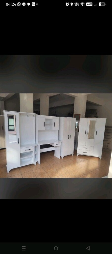 4 kapaklı elbise dolabı nakliye montaj dahil şehir içi 9000 TL - 11