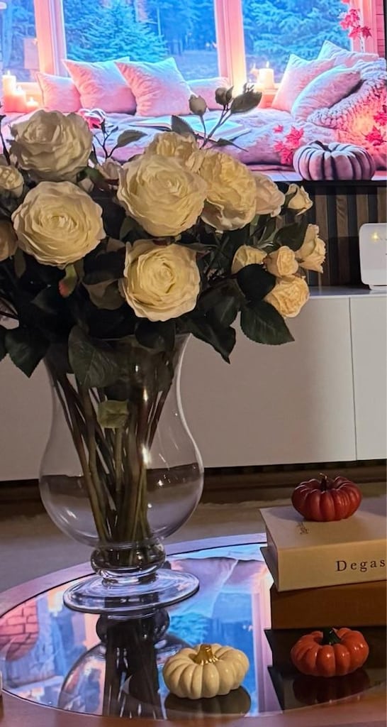 Zara Homeden cam vazo cicekleriyle bir satiyorum yeni gibi - 2