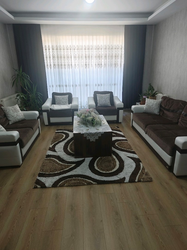 SATILIK SALON TAKIMI – İKİLİ VİTRİN, TEKLİ VİTRİN, KONSOL VE AYNA - 4