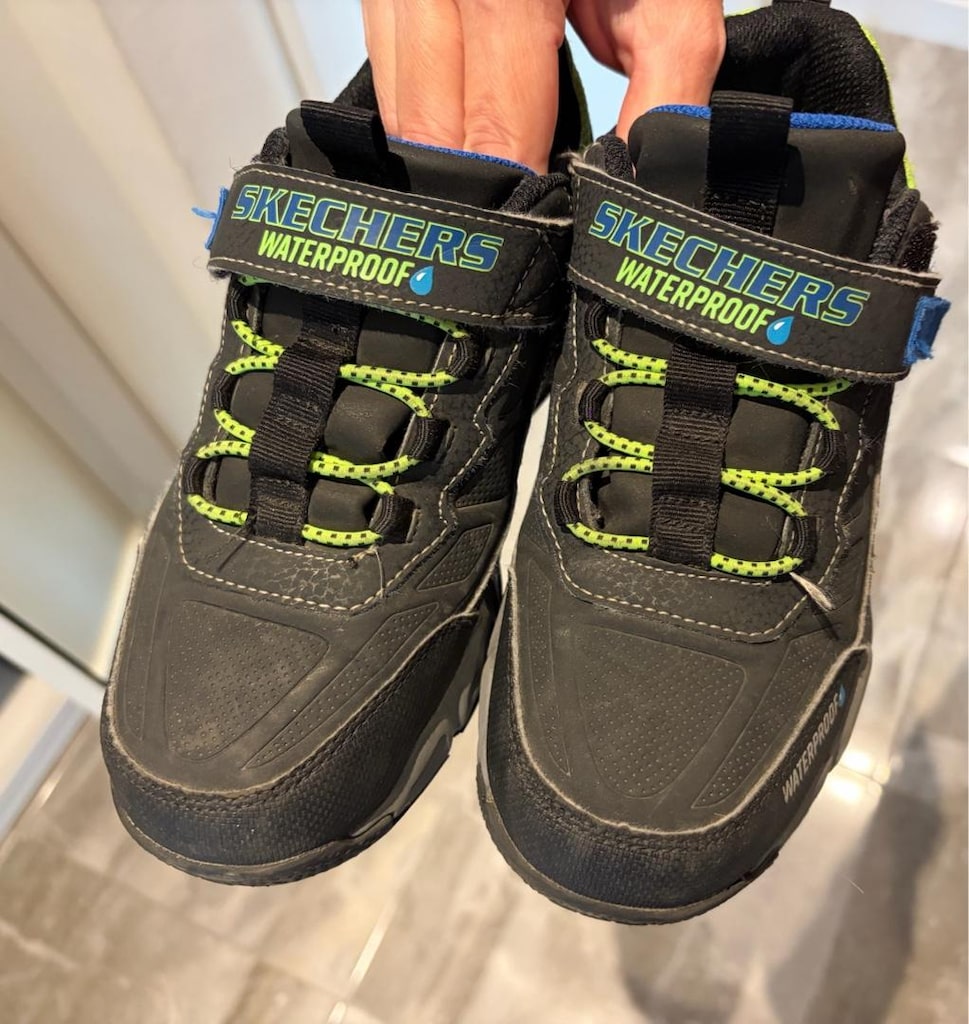 Skechers