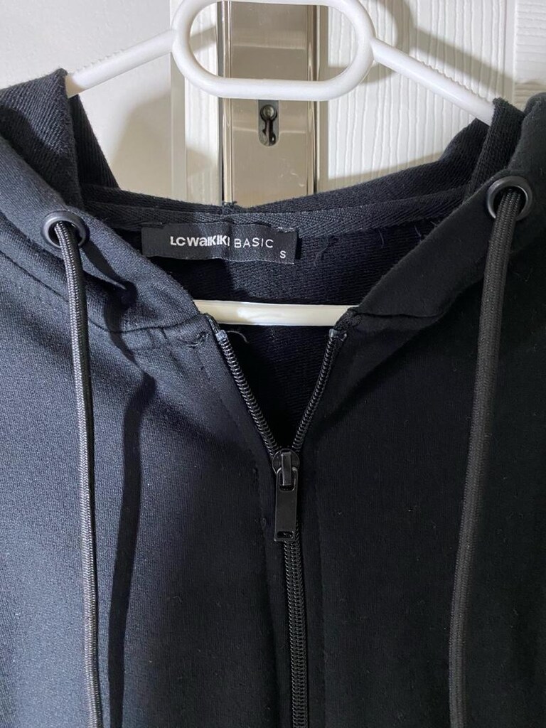 LC Waikiki siyah kapüşonlu basic hırka - 3