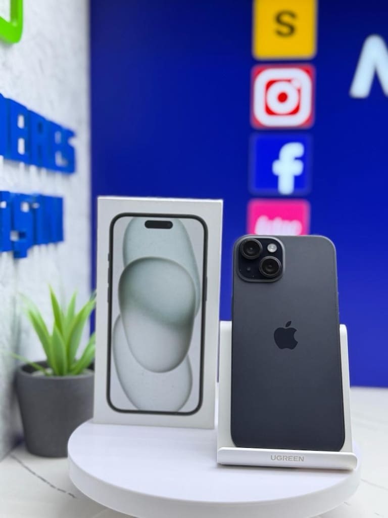 İPhone 15 128 GB - 2