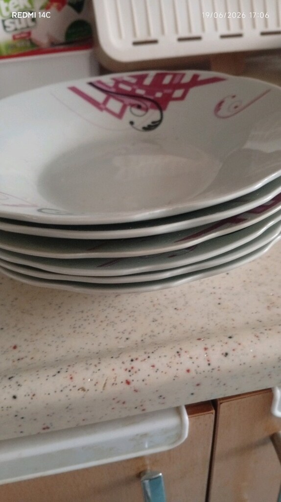 Pembe Desenli Beyaz porselen tabak seti - 2