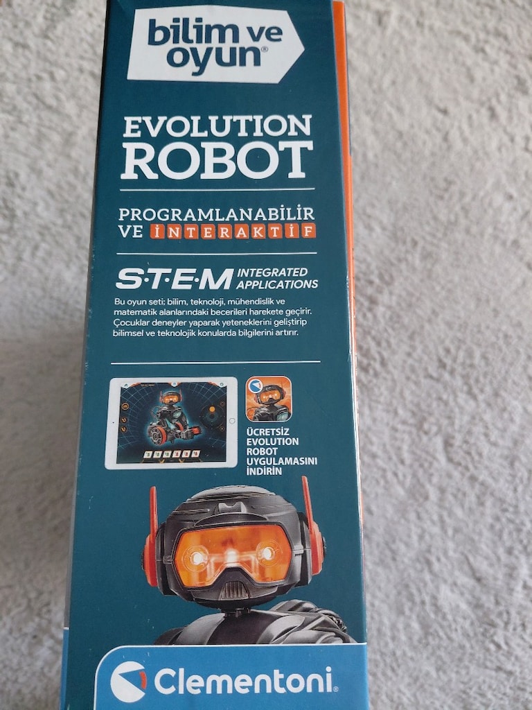 Clementoni Evolution Robot Kutu Oyuncak - 2