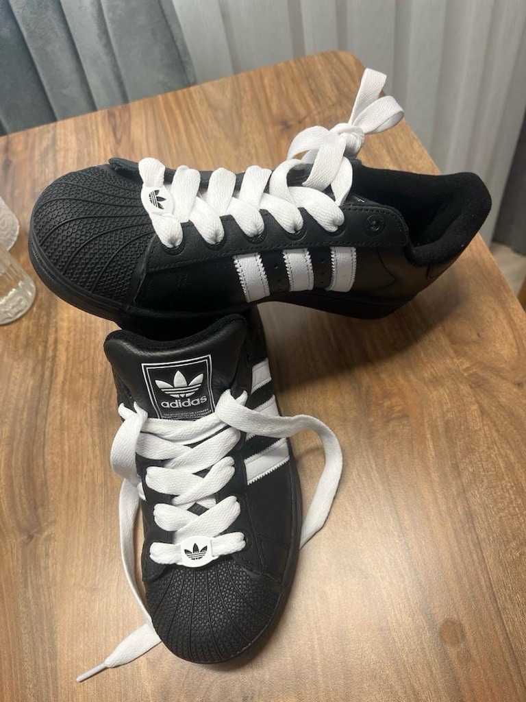 adidas 42 - 4