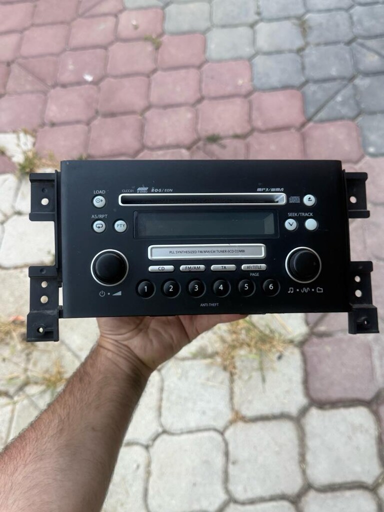 Suzuki Grand Vitara Teyp Orjinal Clarion Temiz Teyp , Orjinal Suzuki - 2