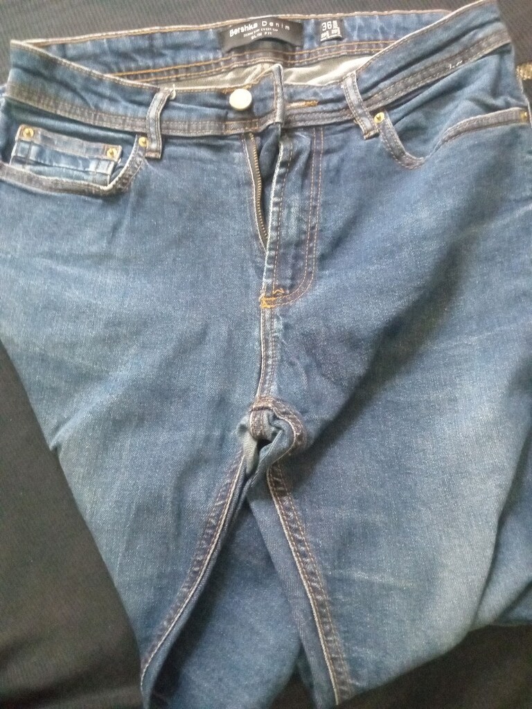 BERSHKA JEANS 29 29
