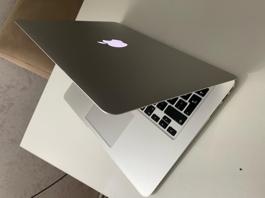 MacBook Air 13inc intel core i5 4Ram 256GB SSD - 5