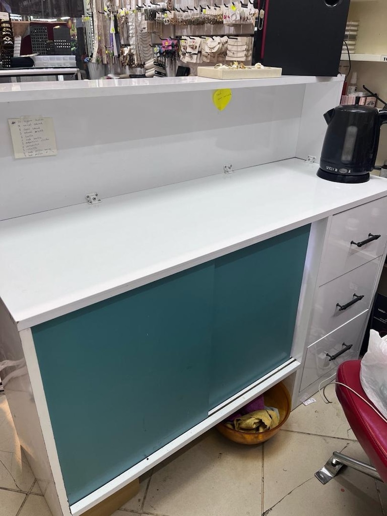 Cam Vitrinli Mağaza Bankosu -Mağaza Raf Sistemi Dolap - 3